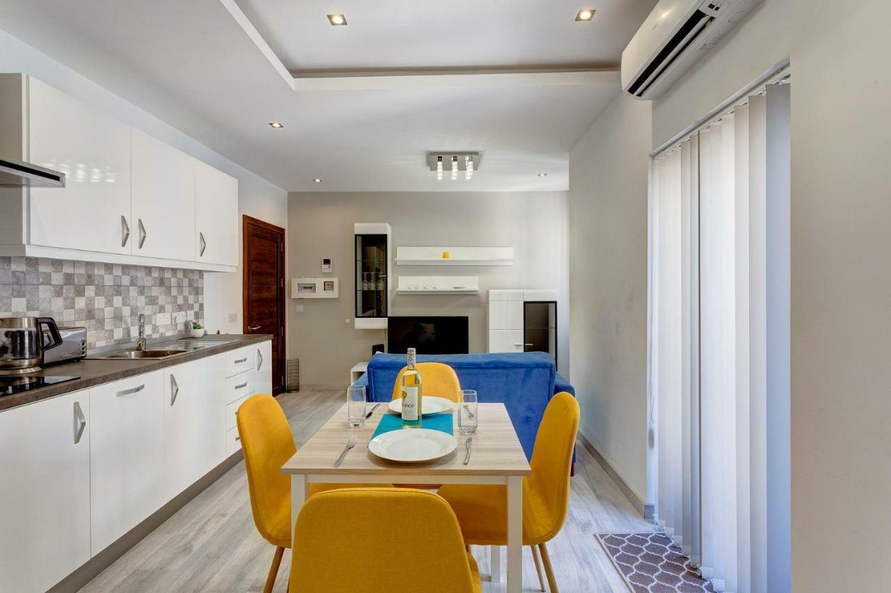 Modern Apartment Just Off The Promenade Sliema Ngoại thất bức ảnh