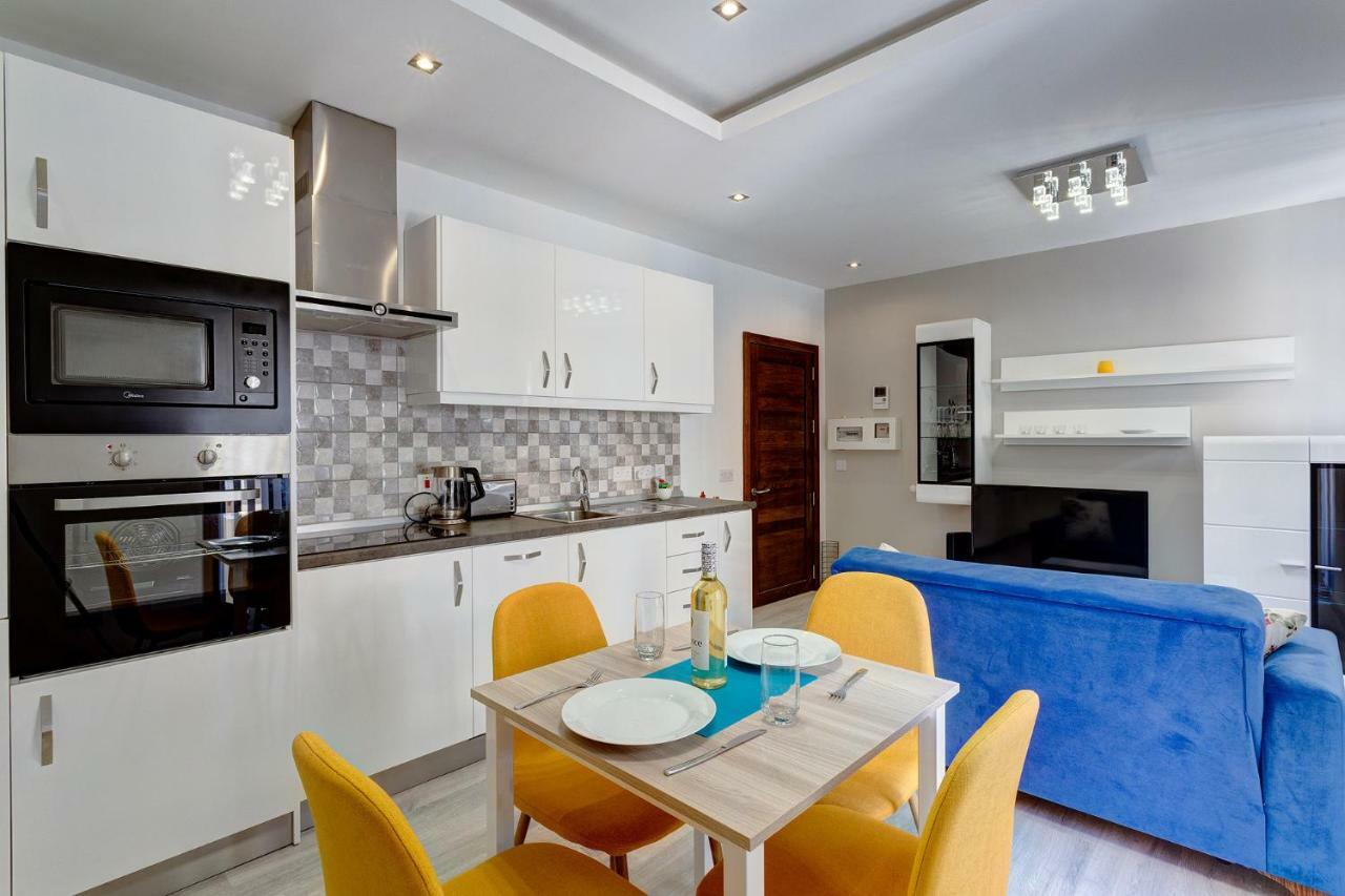 Modern Apartment Just Off The Promenade Sliema Ngoại thất bức ảnh