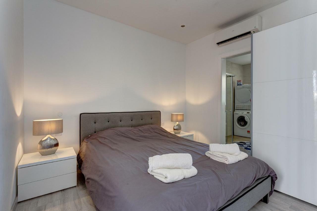 Modern Apartment Just Off The Promenade Sliema Ngoại thất bức ảnh